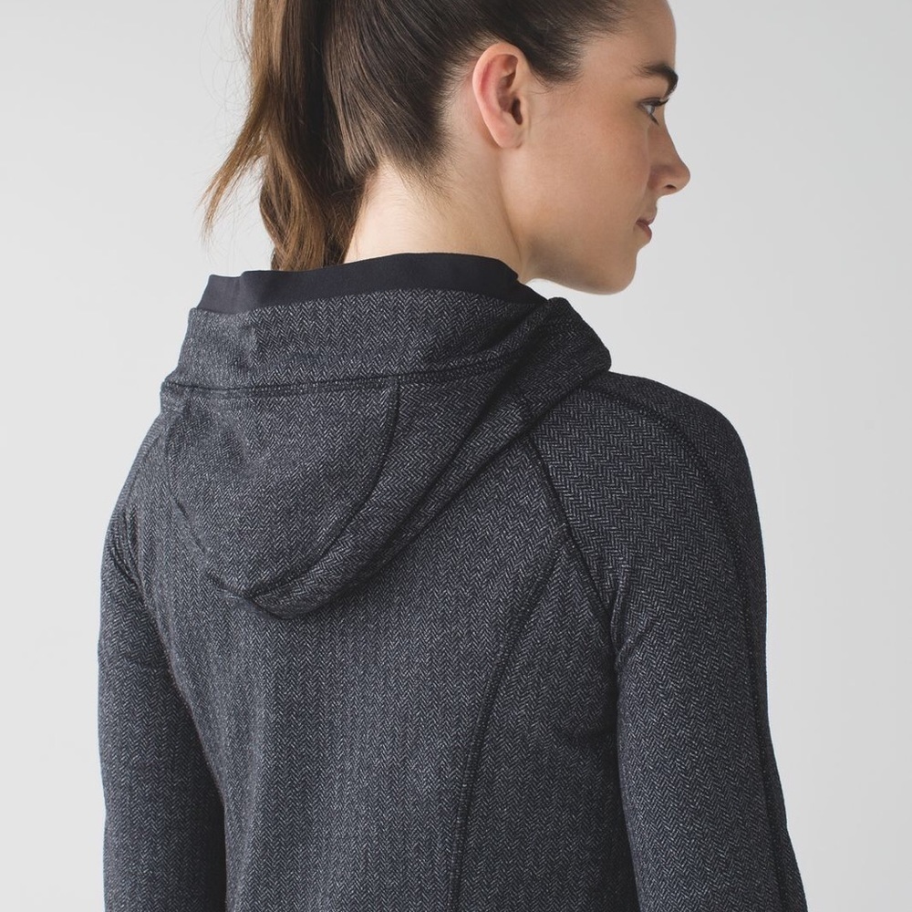 Lululemon • Think Fast Hoodie Heathered Herringbone Black chevron pullover Rulu - Picture 13 of 13